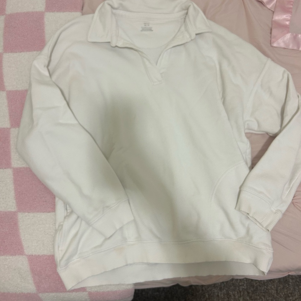 Aerie Women's Cream V-Neck Sweater